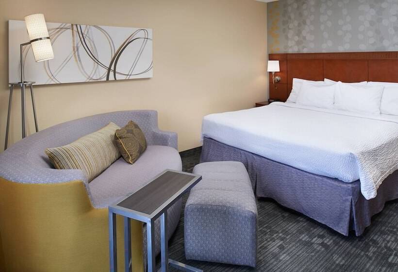 Suite, Courtyard By Marriott Rockford