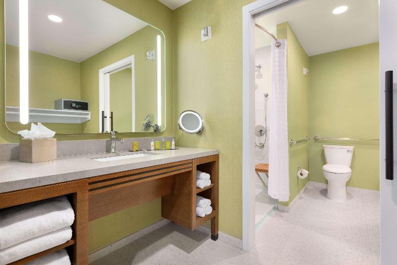 Стандартный Номер Кровать Кинг, Doubletree By Hilton Campbell  Pruneyard Plaza