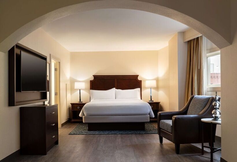 سوئیت پرزیدنت, Embassy Suites By Hilton New Orleans
