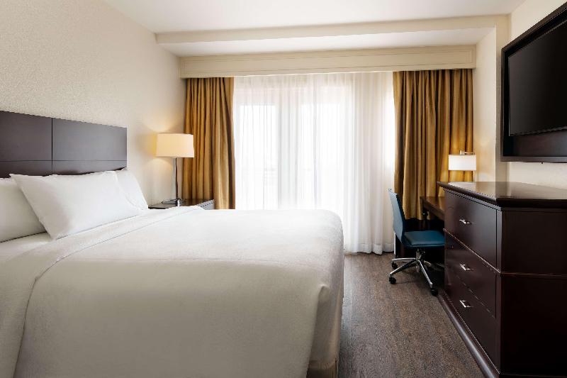 اتاق استاندارد, Embassy Suites By Hilton New Orleans
