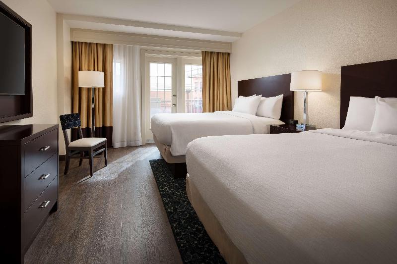 سوییت اجرایی, Embassy Suites By Hilton New Orleans