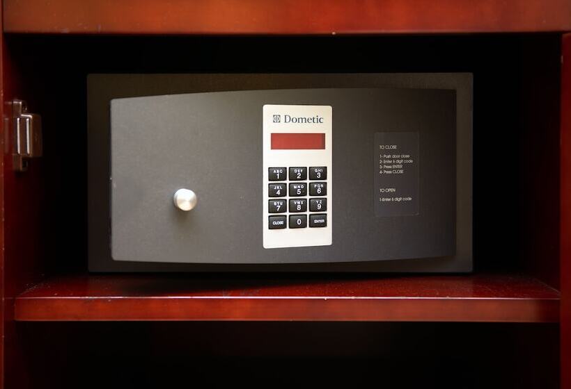 اتاق استاندارد با 2 تخت دوبل, Hilton Waikiki Beach Resort & Spa