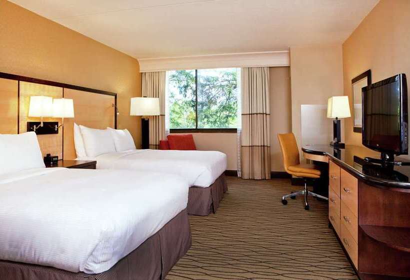 اتاق استاندارد با 2 تخت دوبل, Hilton Waikiki Beach Resort & Spa