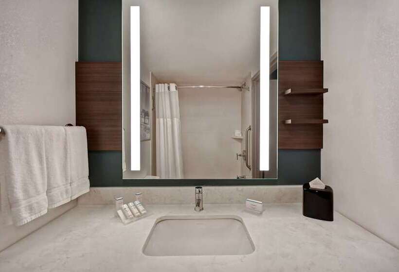اتاق استاندارد با 2 تخت دوبل, Hilton Waikiki Beach Resort & Spa