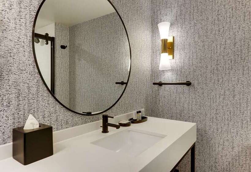اتاق پرمیوم, Hilton Waikiki Beach Resort & Spa