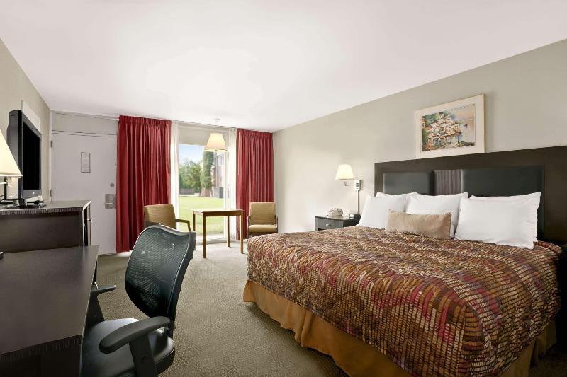 디럭스 룸, Ramada By Wyndham Washington