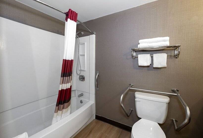 Номер Deluxe, Red Roof Inn Fulton