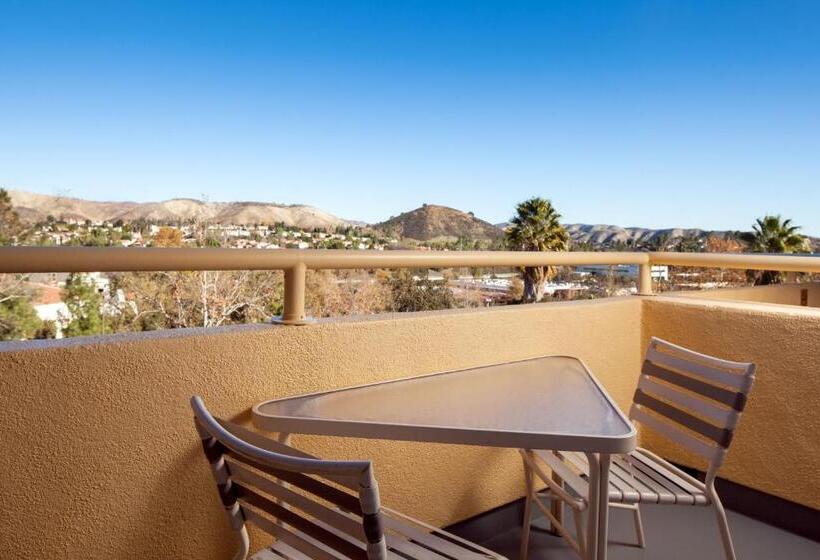 חדר קלאב עם מיטת קינג, Sheraton Agoura Hills