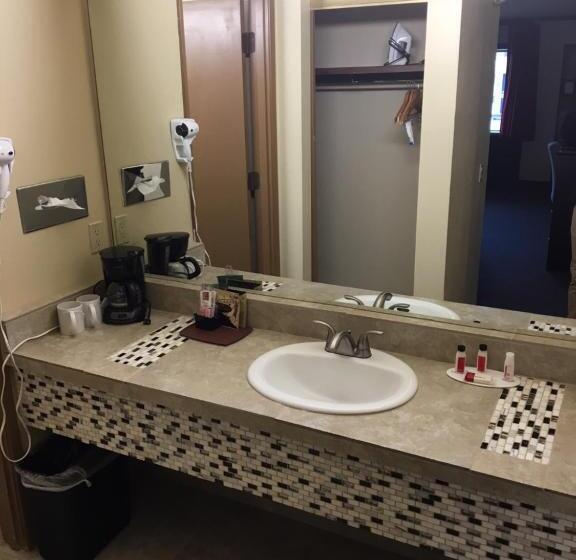 اتاق لوکس با تخت بزرگ, Days Inn By Wyndham Bend