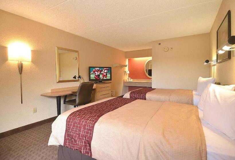 Номер Deluxe, Red Roof Inn Buffalo   Hamburg/ I 90
