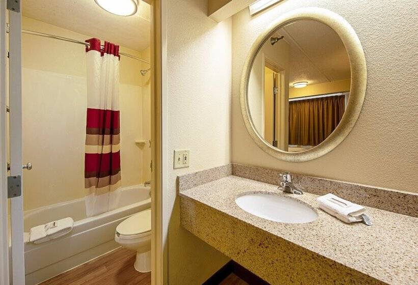 Номер Deluxe Адаптированный для Инвалидов, Red Roof Inn Greensboro Airport