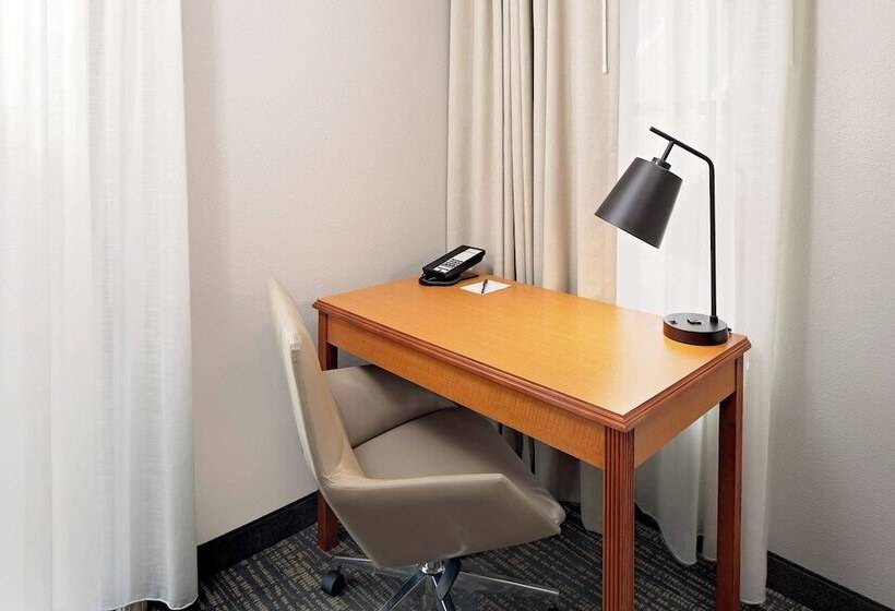 استودیوی استاندارد, Residence Inn Lexington North