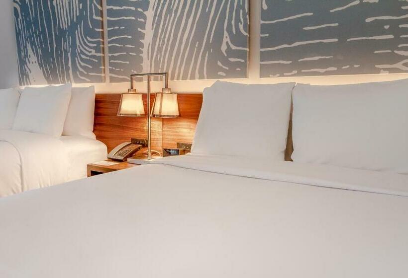 シングルデラックスルーム, B Ocean Resort Fort Lauderdale Beach