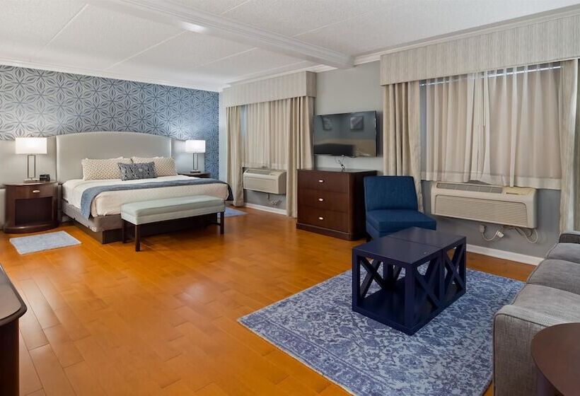 Люкс, Best Western Plus Franklin Square Inn