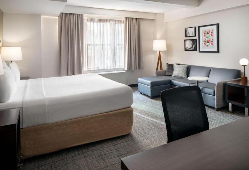 带大床的标准工作室, Residence Inn By Marriott New York Manhattan/ Midtown Eastside