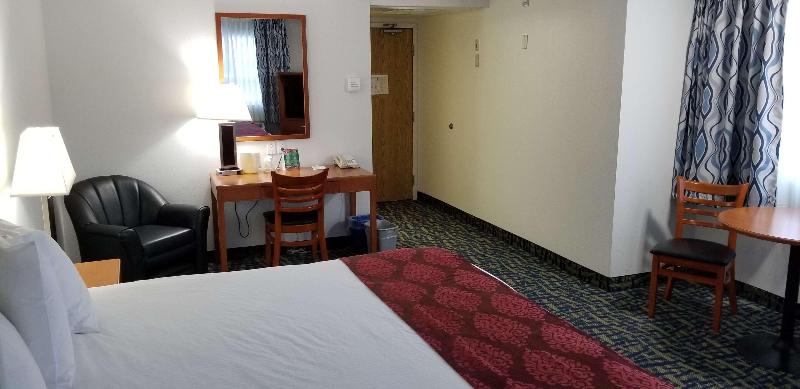 اتاق استاندارد, Knights Inn Albany