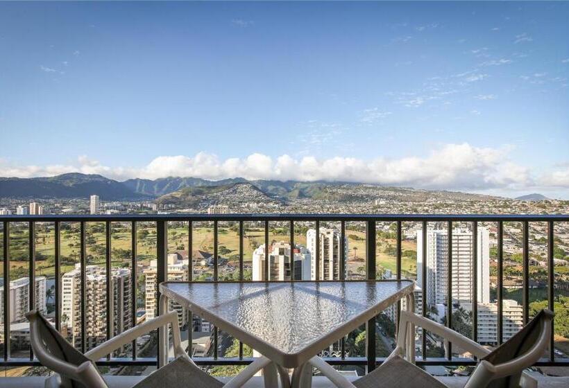 سوییت با چشم‌انداز کوه, Aston Waikiki Sunset