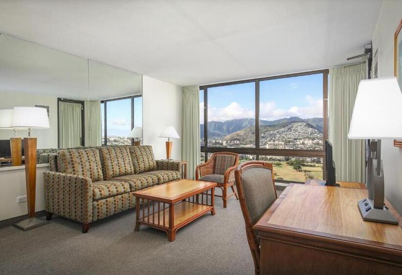 سوییت با چشم‌انداز کوه, Aston Waikiki Sunset