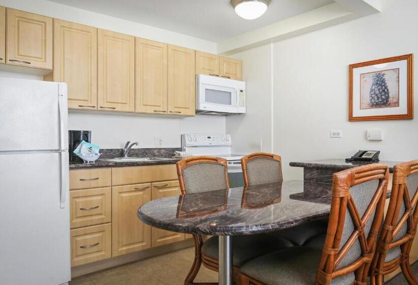سوییت با چشم‌انداز دریا, Aston Waikiki Sunset