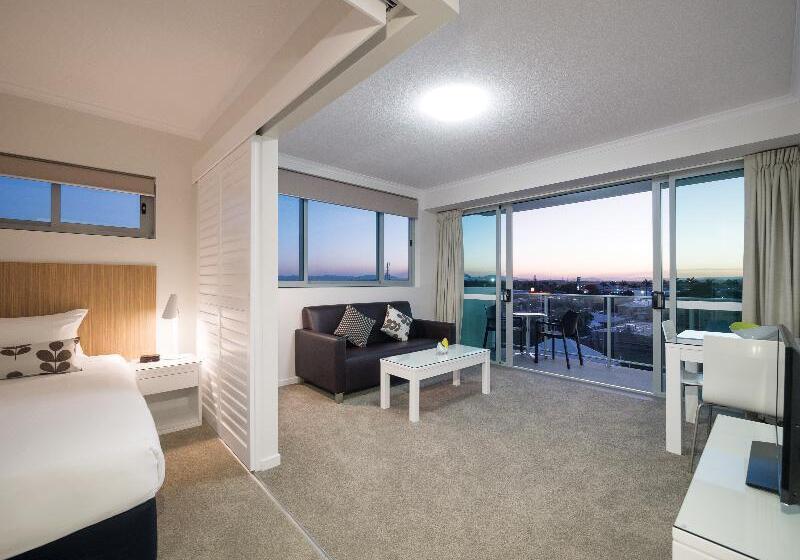 キングサイズベッドのスタンダードルーム, Days Inn By Wyndham College Park Airport Best Road
