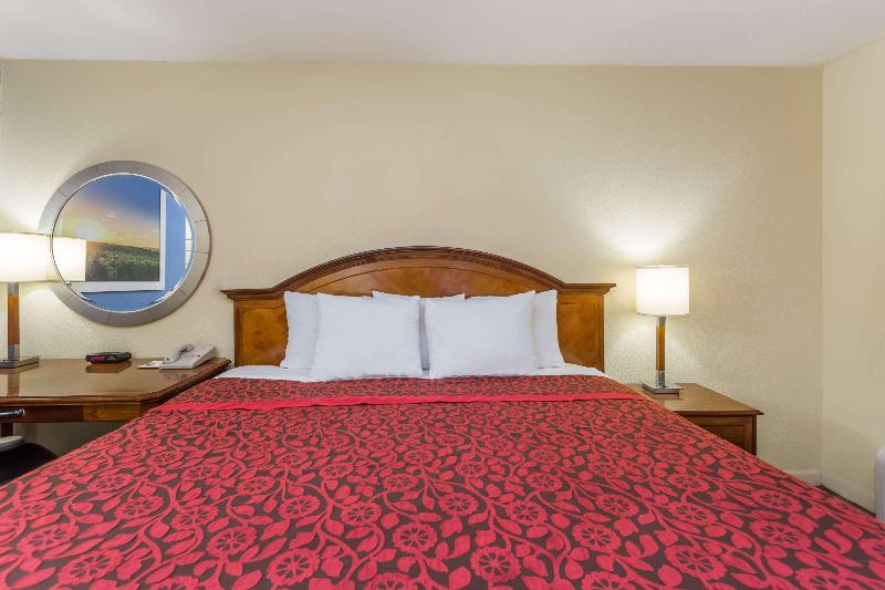 스탠다드 룸 킹사이즈 침대, Days Inn By Wyndham College Park Airport Best Road