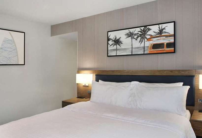 침실 2개 스위트, Embassy Suites By Hilton Walnut Creek