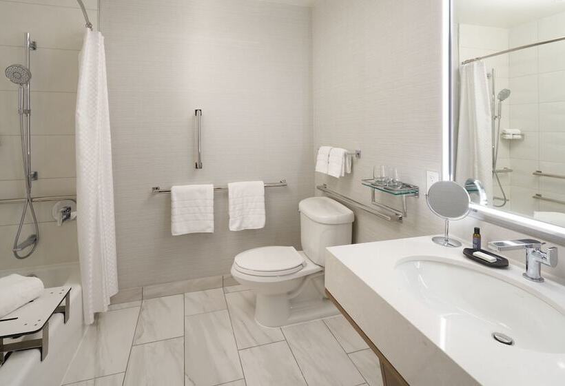 Club Kamer, The Westin Indianapolis
