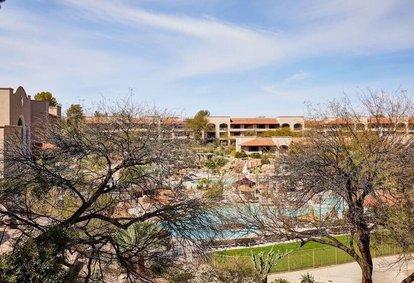 חדר דלוקס נוף בריכה, The Westin La Paloma Resort & Spa