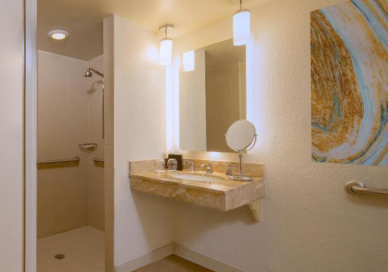 غرفة قياسية سرير كينج, The Westin Tampa Waterside