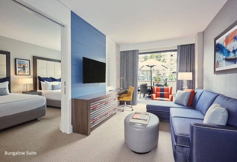 장애인을 위한 스위트, The Waterfront Beach Resort, A Hilton