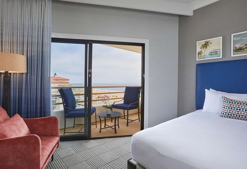 바다 전망 스위트, The Waterfront Beach Resort, A Hilton