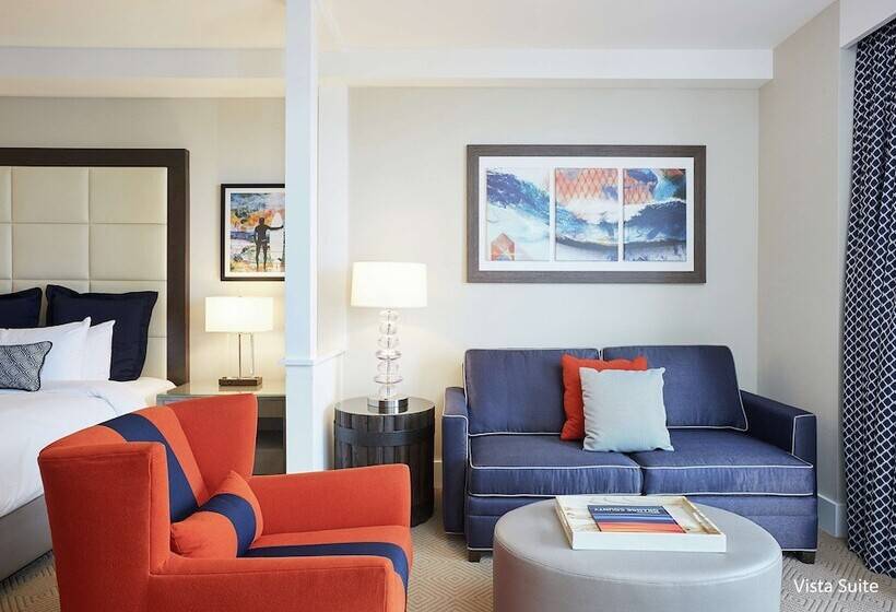 스위트, The Waterfront Beach Resort, A Hilton