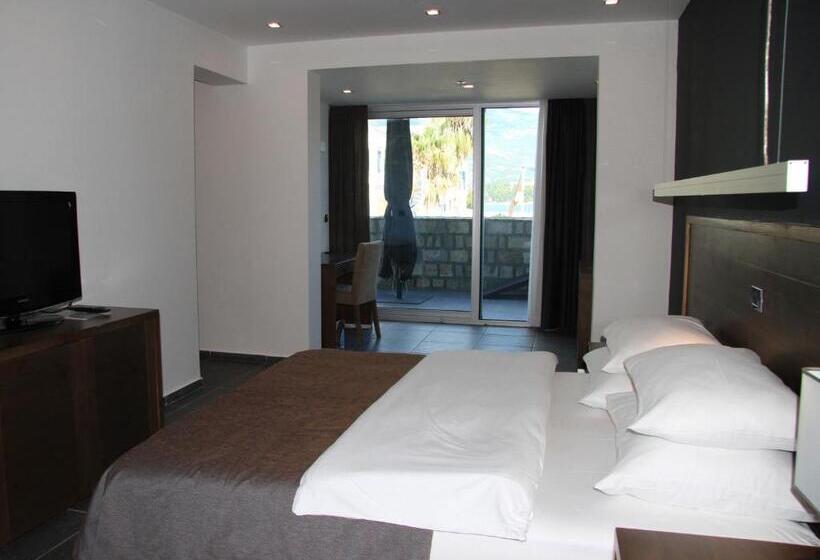 اتاق سوپریور, Avala Resort & Villas