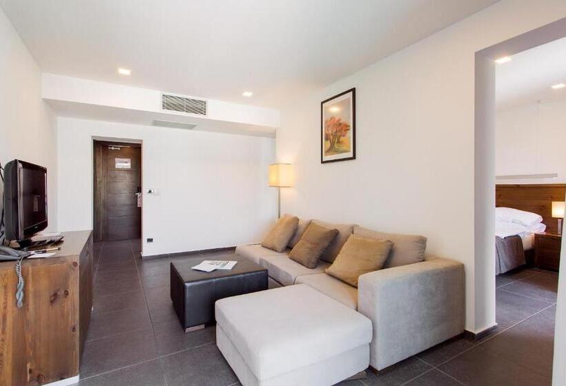 اتاق سوپریور, Avala Resort & Villas