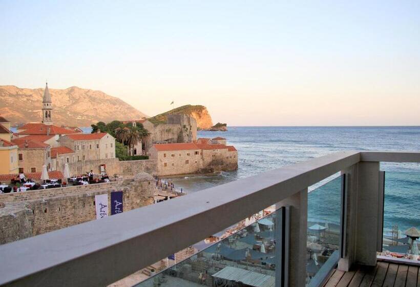 Deluxe Suite Sea View, Avala Resort & Villas