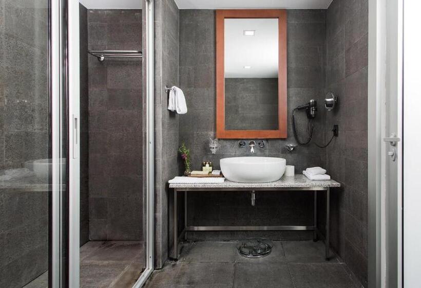 سوئیت اجرایی با چشم‌انداز دریا, Avala Resort & Villas