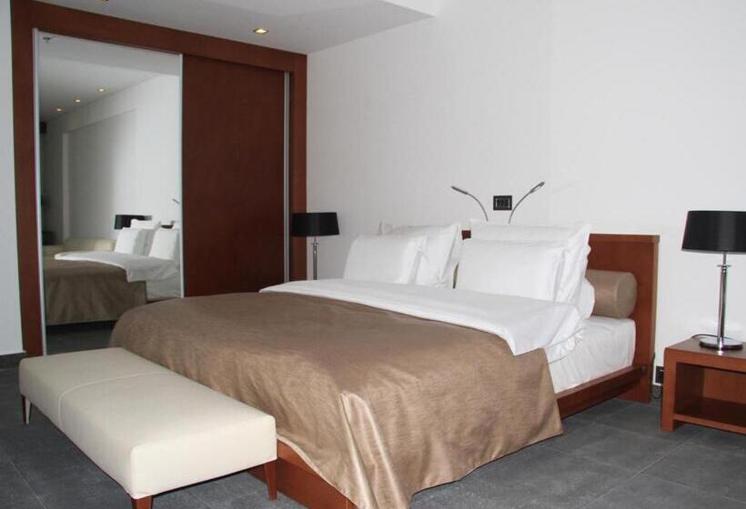 سوئیت اجرایی با چشم‌انداز دریا, Avala Resort & Villas