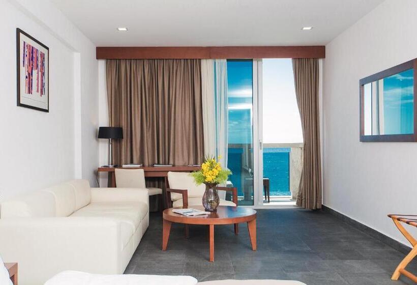 سوئیت اجرایی با چشم‌انداز دریا, Avala Resort & Villas