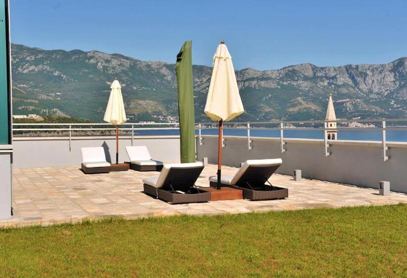 سوئیت پنت هاوس, Avala Resort & Villas