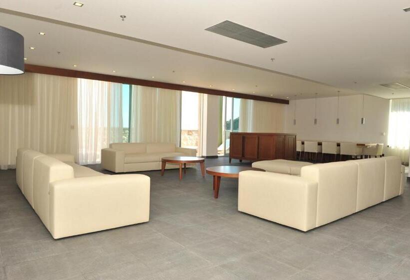 سوییت, Avala Resort & Villas