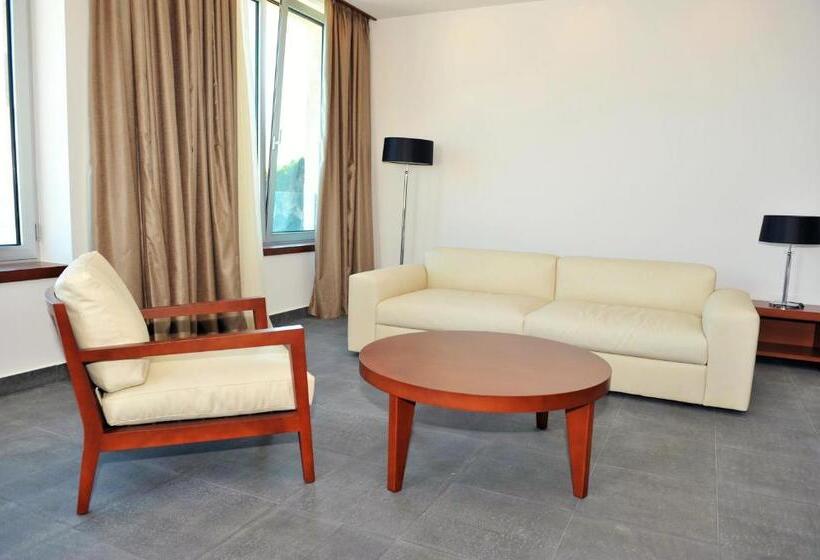 سوییت, Avala Resort & Villas
