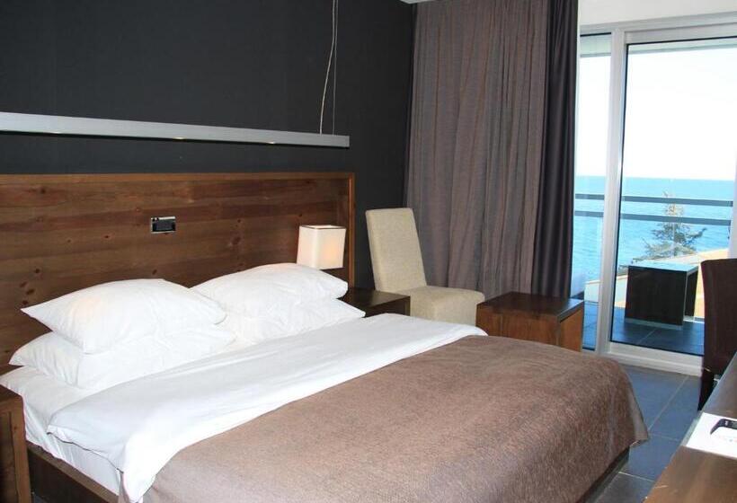 اتاق استاندارد با چشم‌انداز دریا, Avala Resort & Villas