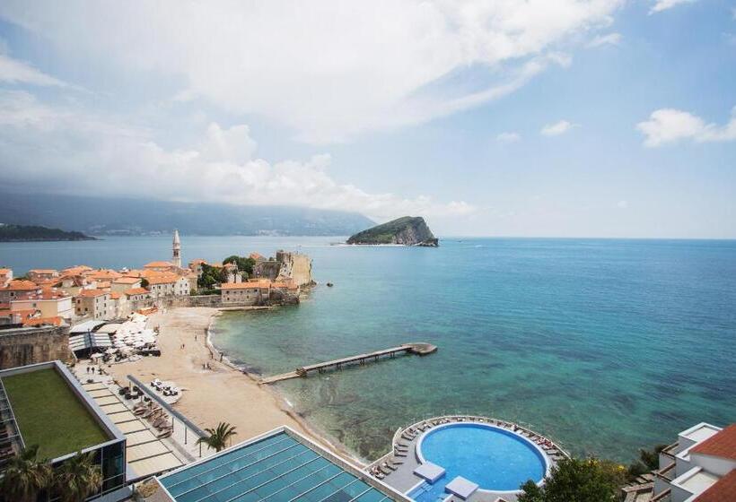 سوئیت پنت هاوس, Avala Resort & Villas