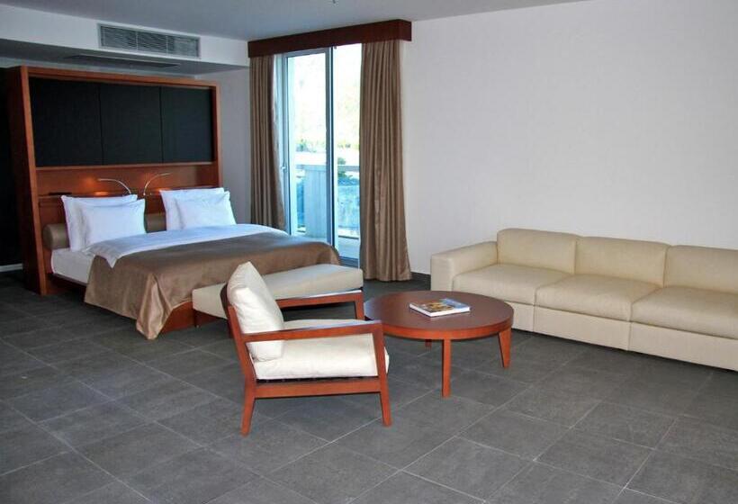 Deluxe Suite Sea View, Avala Resort & Villas