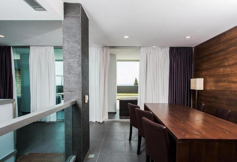 سوئیت پنت هاوس, Avala Resort & Villas