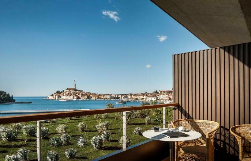 اتاق‌ استاندارد تودرتو با چشم‌انداز دریا, Grand Park Hotel Rovinj By Maistra Collection