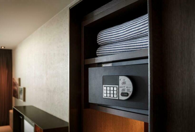 اتاق‌ استاندارد تودرتو با چشم‌انداز دریا, Grand Park Hotel Rovinj By Maistra Collection
