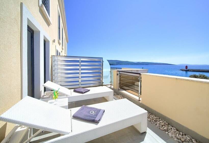 Deluxe Suite Sea View, Marina