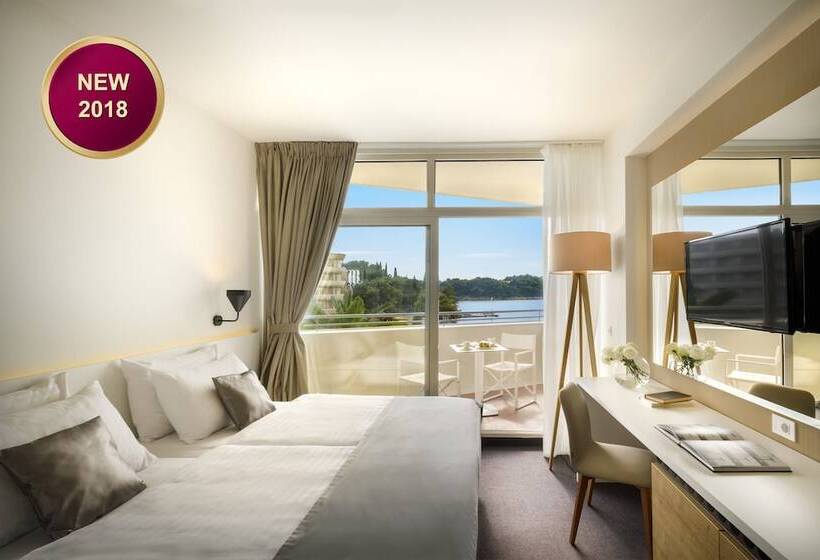 اتاق سوپریور با چشم‌انداز دریا و بالکن, Remisens Hotel Albatros All Inclusive