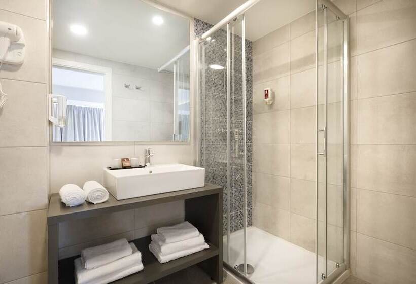 سوئیت کلاسیک, Remisens Hotel Albatros All Inclusive